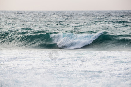 海波海浪力量娱乐乐趣海滩天气旅行海岸海洋运动冲浪者背景图片