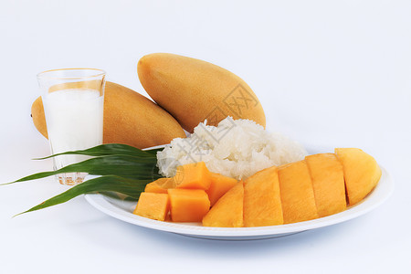 和芒果一起吃泰式甜米 泰国风格的热带甜点水果坚果椰子文化牛奶营养叶子季节美食街道背景图片