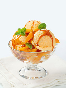 冰霜圣代奶油糖浆奶糖南瓜楔子桃子酸奶水果轿跑车冰淇淋背景图片