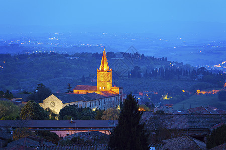 圣乌尔里希和圣阿芙拉修道院佩鲁贾黄昏高清图片
