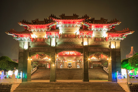 龙凤图台湾南图(Nantou)(写在“军事艺术”的拱门上)背景
