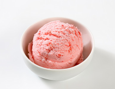 粉红色冰淇淋食物粉色酸奶水果味甜点冰冻背景图片