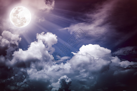 云与月光装饰画夜空有云 明亮满月的万圣节背景背景