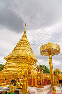 泰国清迈省的寺庙文化天空旅行宝塔旅游游客素贴地标宗教崇拜图片