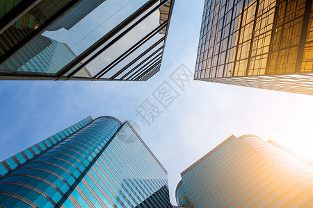 曼塔射线向天空发展商业射线光束玻璃公司金融中心窗户镜子耀斑总部背景