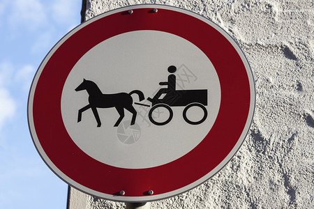 罗德堡没有马车路标运输街道警告危险动物高清图片