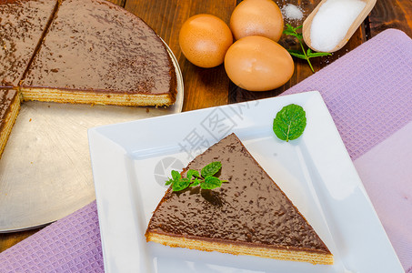 树蛋糕可可馅饼糕点传统背景艺术巧克力桌子甜点食物背景图片