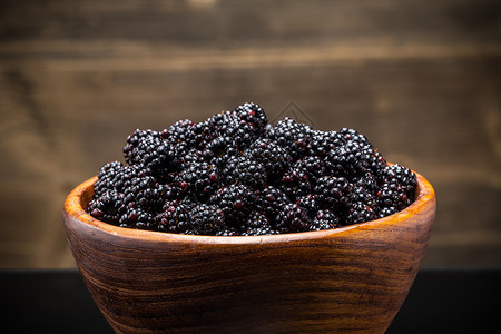 黑莓黑色水果背景图片