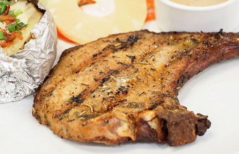 猪排牛排油炸牛肉午餐蔬菜白色鱼片烹饪炙烤烧烤用餐背景图片