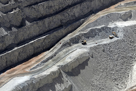 铜锂矿采石场天线高清图片