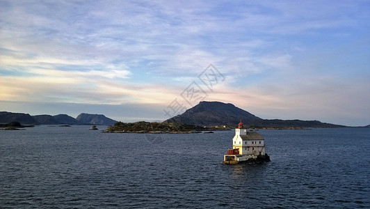 灯塔峡湾航标航行导航海洋海岸天空背景图片