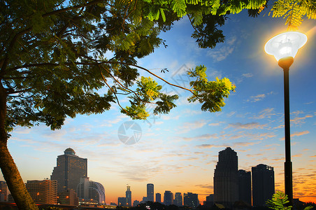 天空刮刀Bangkok 泰王国景象的心脏城市风景背景