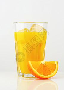 橙汁冷藏橙子冰块果汁饮料冷饮水果背景图片