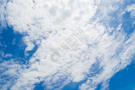 抽象软云墙纸天空日光蓝色背景图片