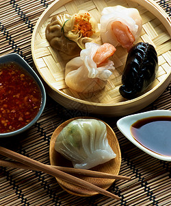分排序点数总和面团竹子筷子小吃美食家海鲜酱油美食午餐饺子背景图片