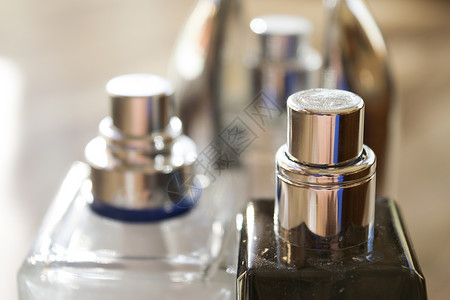 香水瓶的详情汽化器玻璃上诉品牌魅力瓶子背景图片