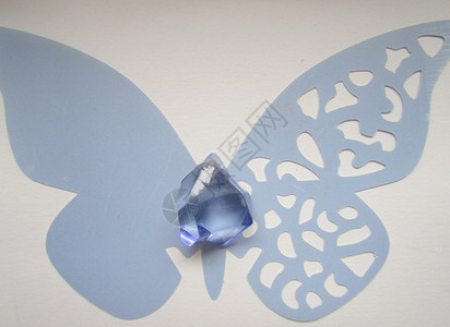 蓝蝴蝶蓝色白色礼物水晶背景图片