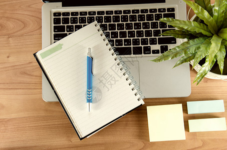办公室表笔记本电脑工作白色商业空白笔记记事本桌面职场背景图片