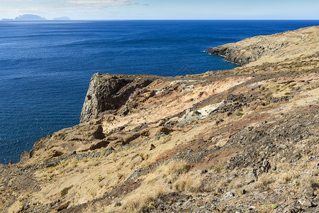 马德拉岛东部 波尔图的圣卢伦科蓝色海景海洋场景悬崖沿海爬坡半岛岩石海岸线背景图片