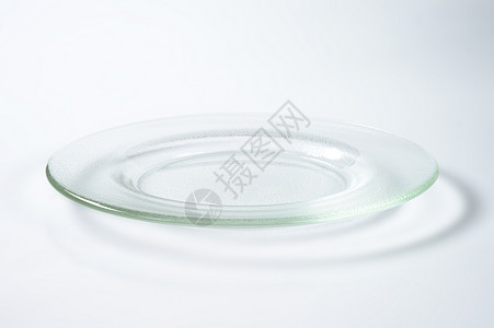 空玻璃板小吃盘灰白色餐具餐盘玻璃沙拉盘背景背景图片