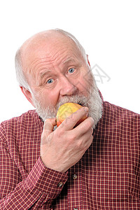 老人吃苹果成熟活跃的前辈高清图片