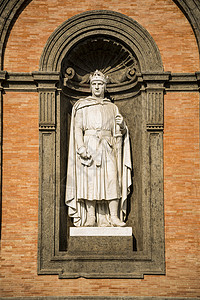 在那不勒斯国王雕像建筑学地标遗产国家皇家吸引力建筑历史文化皇帝背景图片