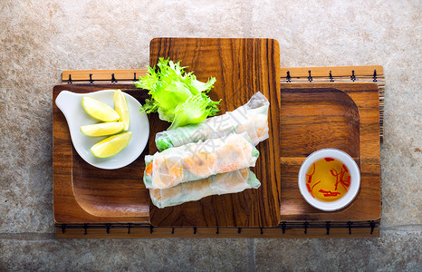 甜酱长丝菜越南大米纸卷摄影午餐文化食物饮食美食餐具米粉吃饭酱料背景