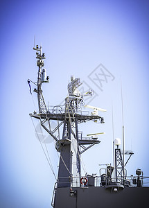 战舰上的雷达背景图片