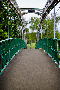 贝德福德大桥公园绿色高清图片