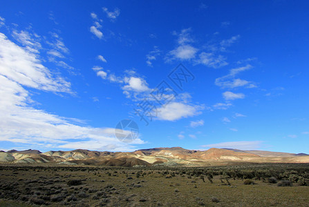 拉达那哥欣阿根廷丘布特河谷美丽的荒地风景编队峡谷爬坡旅行远足山脉岩石旅游沙漠背景