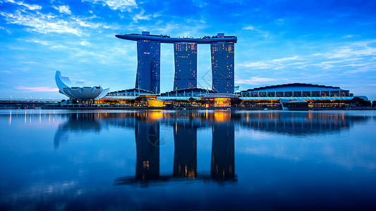 马来语新加坡晚上的城市景色场景国家港口商业地标全景景观摩天大楼码头半岛背景