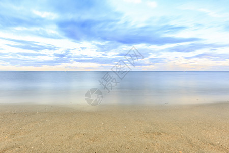 冯戈莱沙滩上长距离曝光摄影海景艺术气氛天空日落黑与白柔光海岸线假期旅行背景