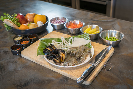 西班牙牡蛎蓟双壳类西班牙海鲜饭高清图片