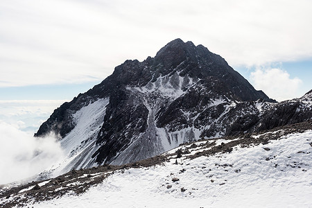 玉龙雪山目的地旅行天空旅游背景图片