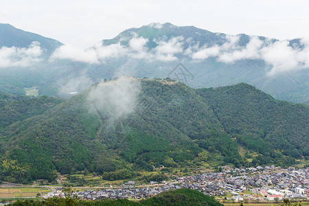 万国来朝山上日本武田城堡背景