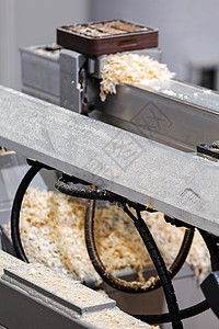 木工机的细细件作坊技术工程制造业木制品家具机械钻孔加工展示金属高清图片素材