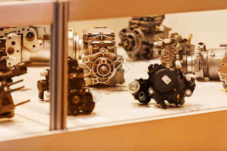 汽车零件技术维修发动机空闲车辆齿轮金属白色机械服务背景图片