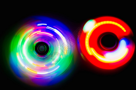 青色球体深色背景中的彩色球体光展示魔法活力音乐液体黑色反射舞蹈圆圈俱乐部背景