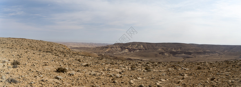 以色列沙漠全景雷蒙弹坑旅行岩石石头旅游游客天空高清图片
