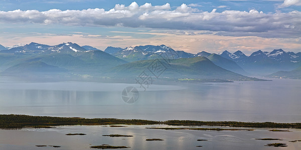 挪威莫尔德山区观山高清图片
