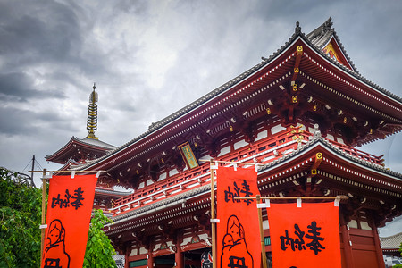 浅草观音日本东京Sensoji寺庙Kaminarimon门和塔塔浅草寺庙灯笼宗教神社入口观音神道吸引力历史性背景