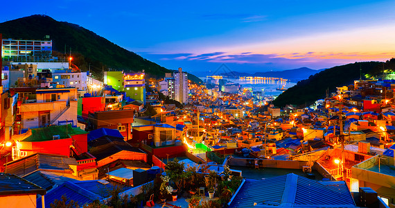 Gamcheon 文化村艺术城市日落建筑水平购物景观建筑物旅行村庄背景图片