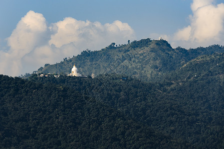 博克拉的世界和平塔背景