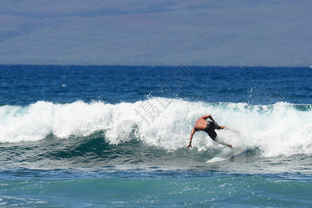 擦去活动波浪运动冲浪海滩冲浪者海洋海岸闲暇背景图片