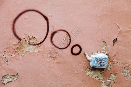 手绘茶壶分割线墙上的茶壶 维尔纽斯厨具纹饰陶瓷沸腾风化喷口手绘首都陶器涂鸦背景