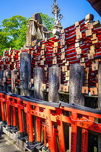 礼品兑换区在日本京都的礼品观光礼物旅游神社建筑学旅行避难所佛教徒神道地标背景