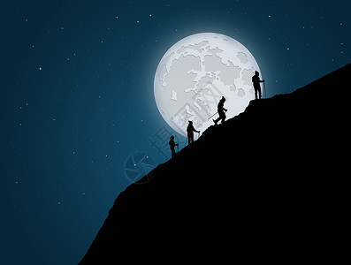 月光下登山者夜间登山背景