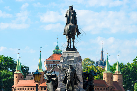 巴尔比坎和克拉科夫格伦瓦尔德纪念碑的景象 Pol高清图片