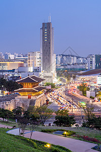 华城首尔东达门门历史性旅行路口交通景观街道入口地标摩天大楼旅游背景