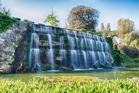 意大利罗马欧洲区的景象瀑布 意大利罗马城市树木公园首都民众天空石头季节吸引力景观背景图片